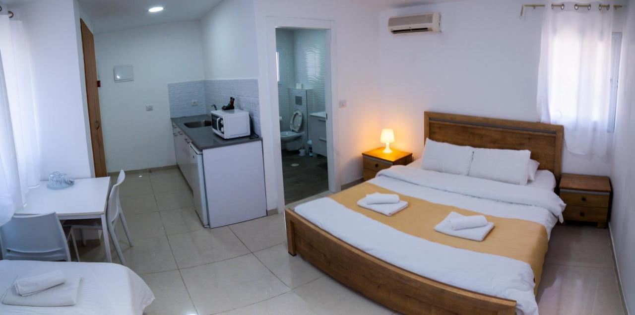 Agamim Hotel Ashkelon Exterior photo