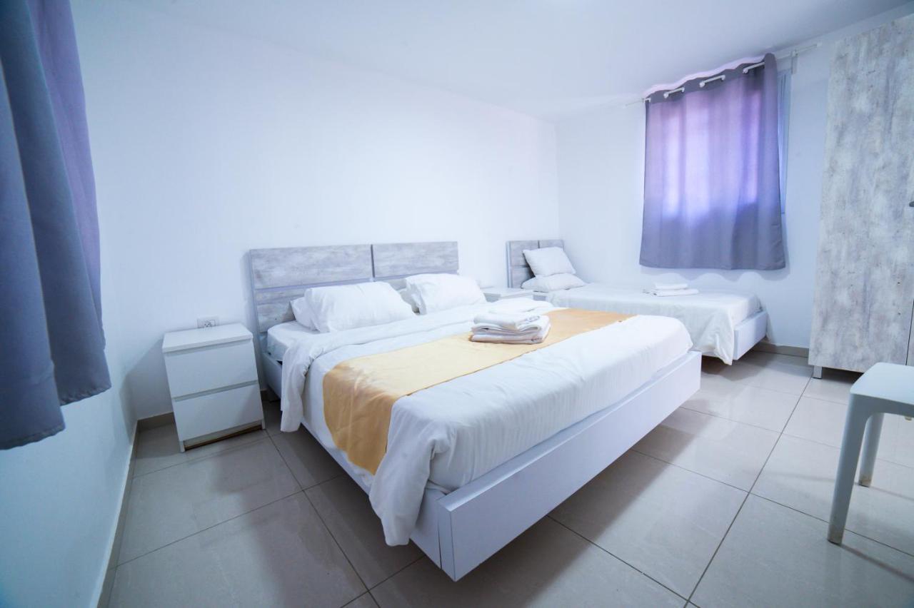 Agamim Hotel Ashkelon Exterior photo