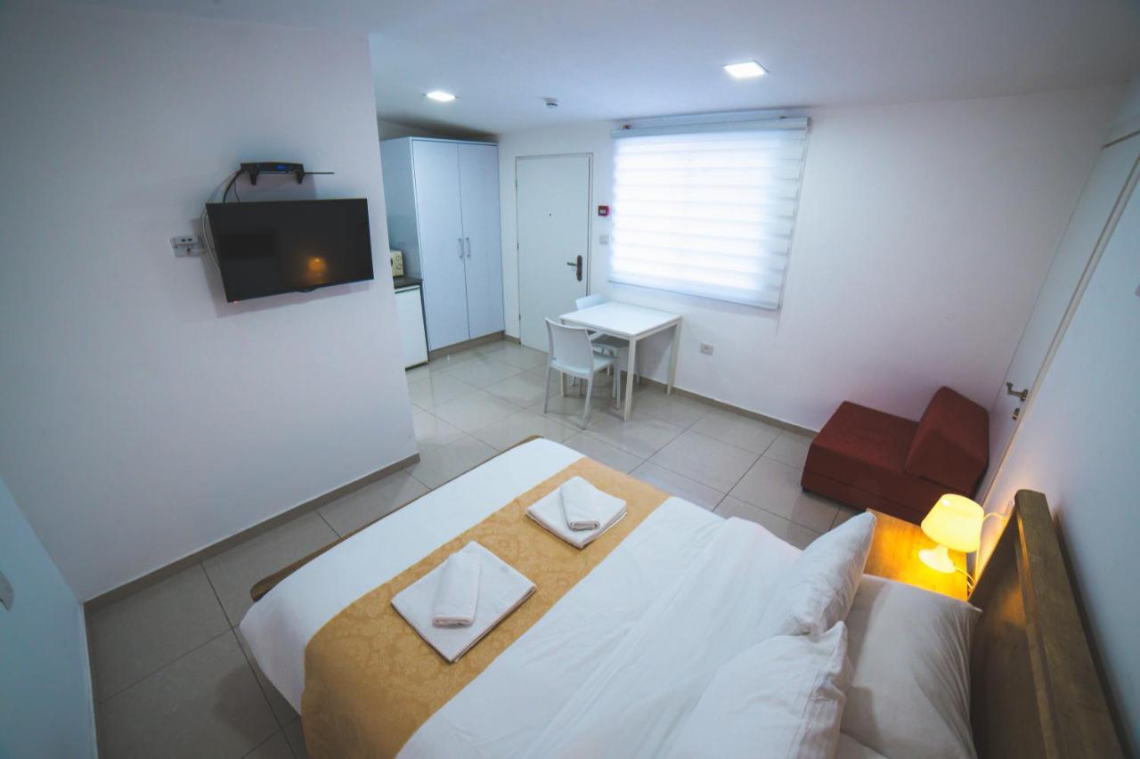 Agamim Hotel Ashkelon Exterior photo