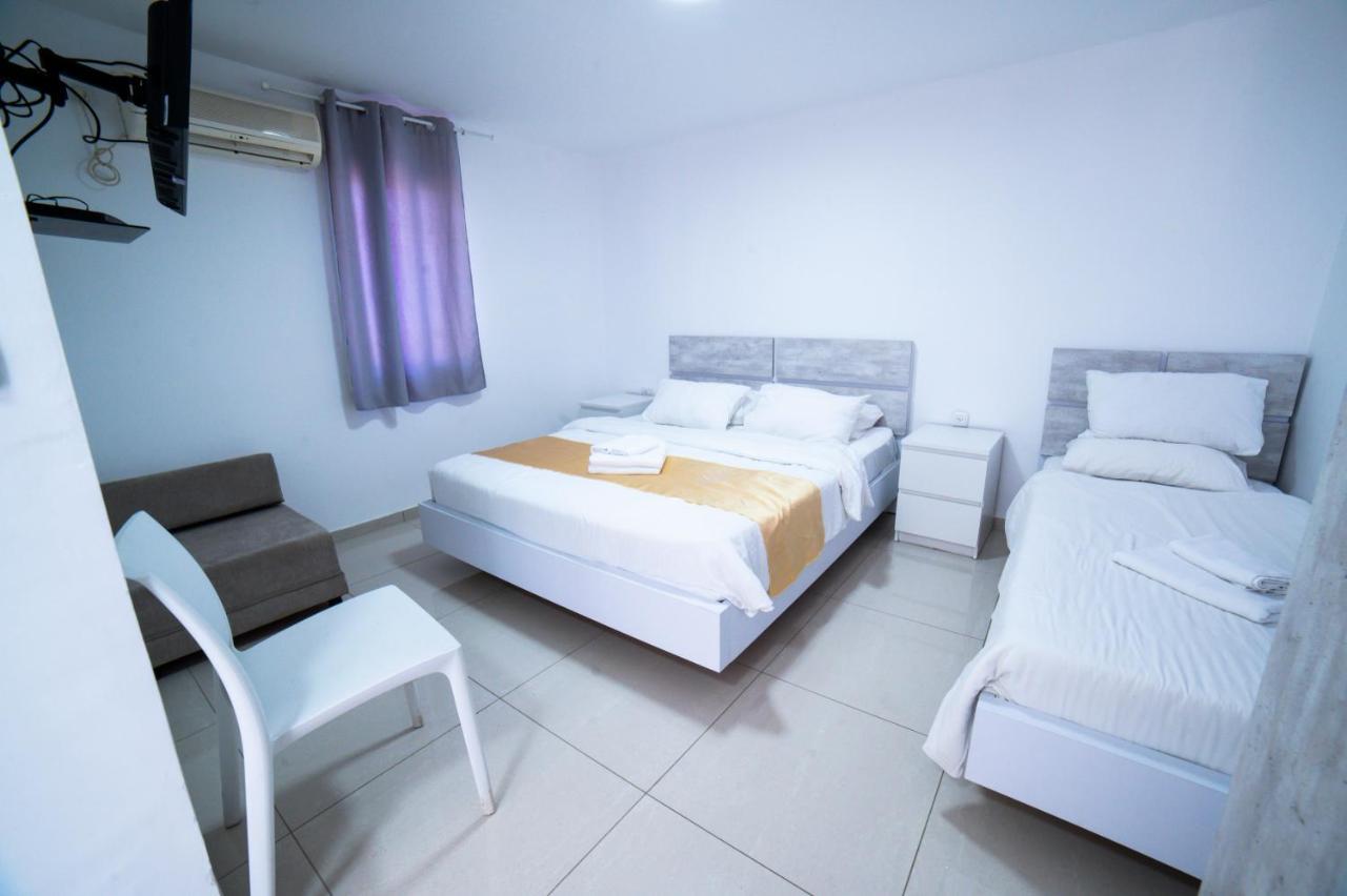 Agamim Hotel Ashkelon Exterior photo